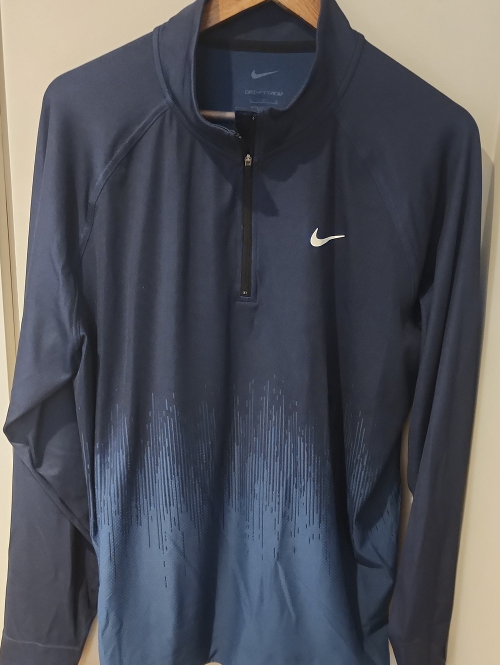 Nike Navy and Light Blue Dri-fit ADV Quarter-Zip Performance Pullover Size LARGE